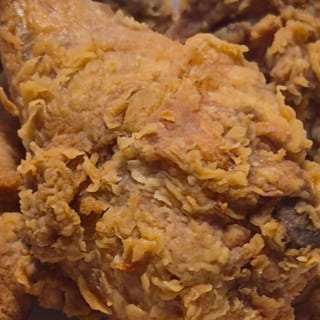 1/2 WHITE (2 WINGS, 2 BREAST)